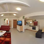 Karglhof 公寓 *