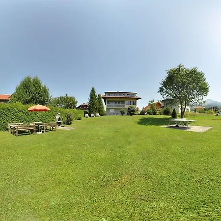 Karglhof Villa *